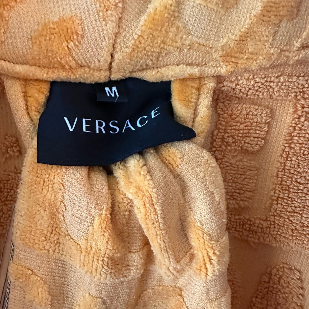 🔥Versace Gold Baroque Robe🔥 - Picture 4 of 11